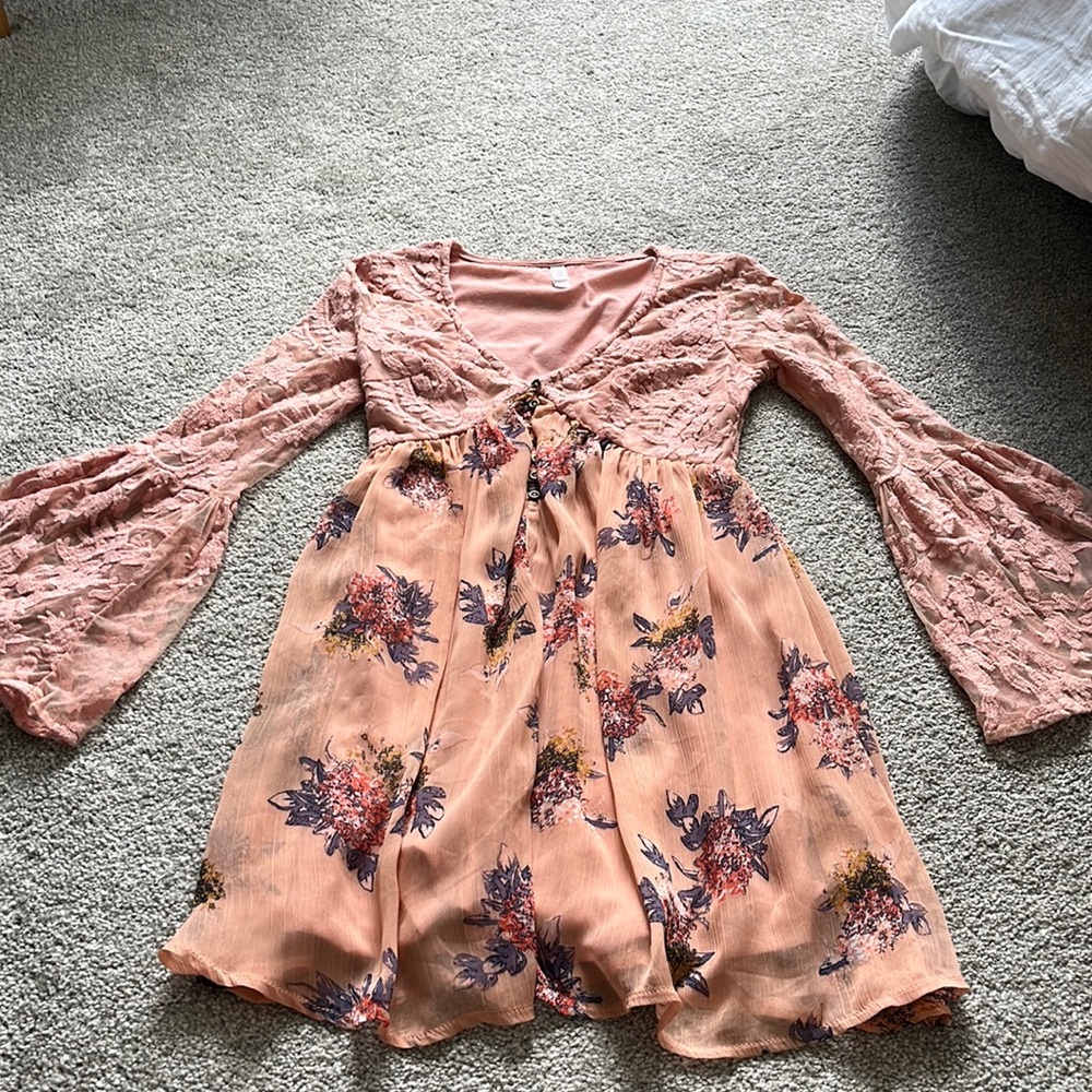Target bell sleeve dress NWOT
